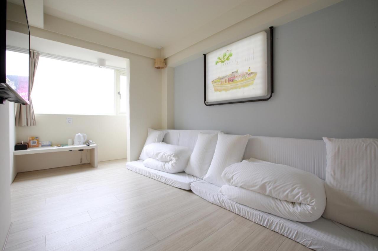 Hotel We Have Story Taichung Exterior foto
